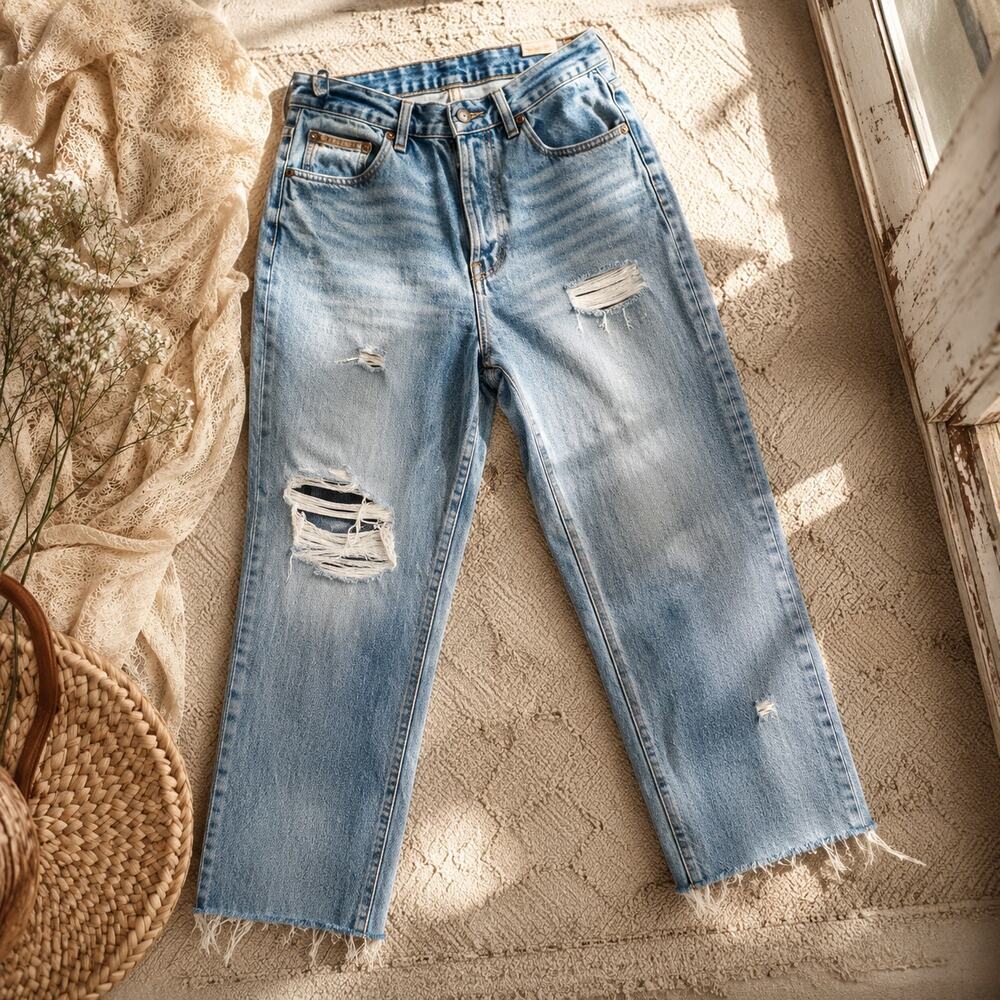 Urban Outfitters BDG Jeans 32 Ripped Distressed High Waisted Women's